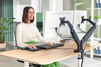 Monitorarm Leitz Ergo ruimtebesparend dubbele monitorarm-16
